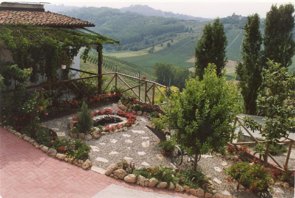 Il Grappolo Panzió Mongardino Kültér fotó